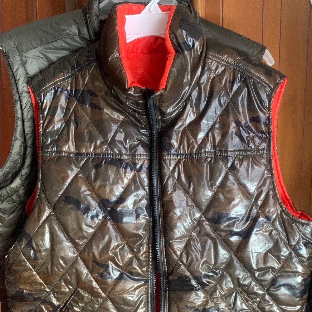 American eagle vest